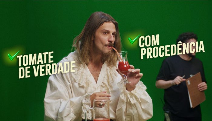 Pomarola-transforma-Chay-Suede-em-vampiro-para-reforcar-conceito-ter-o-molho-em-nova-fase-da-campanh.jpeg