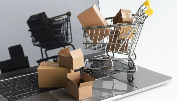 cyber-monday-shopping-sales-scaled_p42039_thumb_resized.jpg